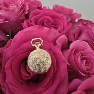 Elegant Gold Pocket Watch